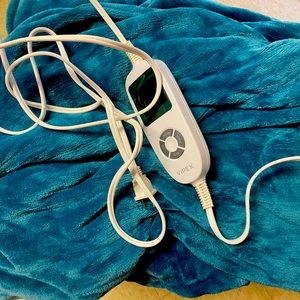 Twin size ultra soft electric blanket, perfect for winter Netflix binges.